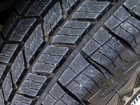 Used 2017 Toyota Tacoma TRD Off-Road w/ Tow Package (A/T) image 22