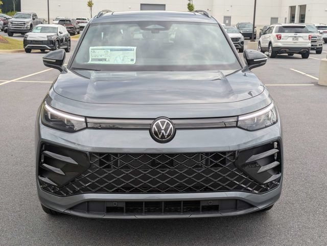 New 2026 Volkswagen Tiguan SE R-Line AWD/4WD image 9