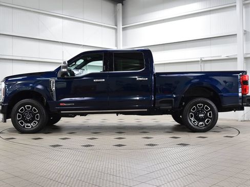 Used 2024 Ford F250 Platinum AWD/4WD image 4