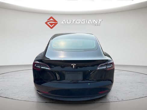 Used 2019 Tesla Model 3 Mid Range RWD image 4