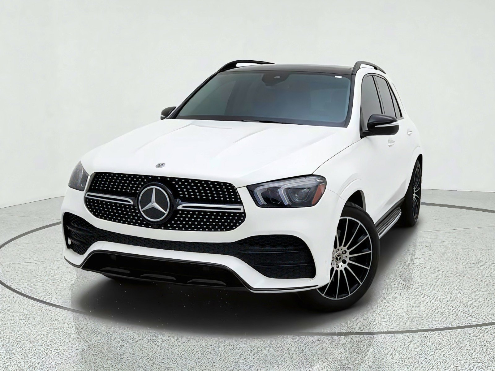 Certified 2021 Mercedes-Benz GLE 580 4MATIC image 2