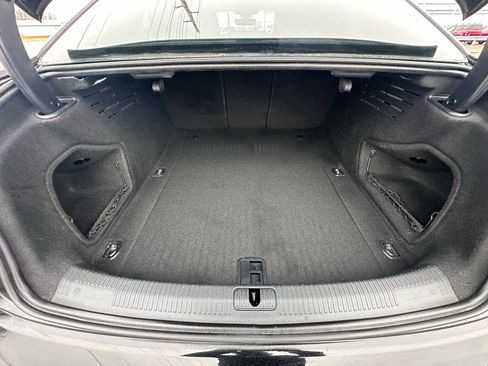 Used 2017 Audi A4 2.0T Premium image 43