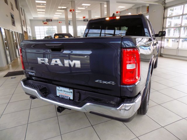 Used 2025 RAM 1500 Big Horn AWD/4WD image 7