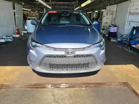 Used 2021 Toyota Corolla LE FWD image 6