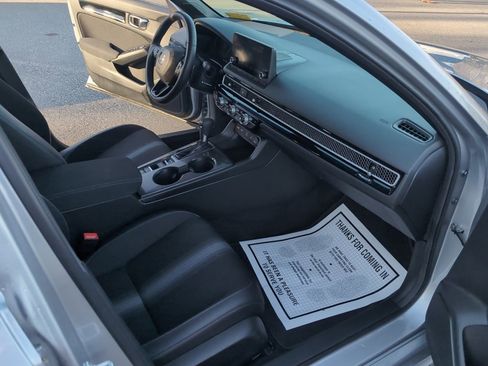Used 2025 Honda Civic Sport image 14