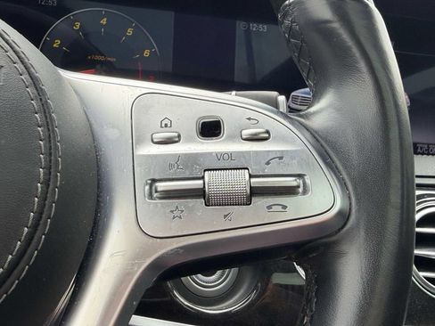 Used 2019 Mercedes-Benz S 560 4MATIC Sedan image 35
