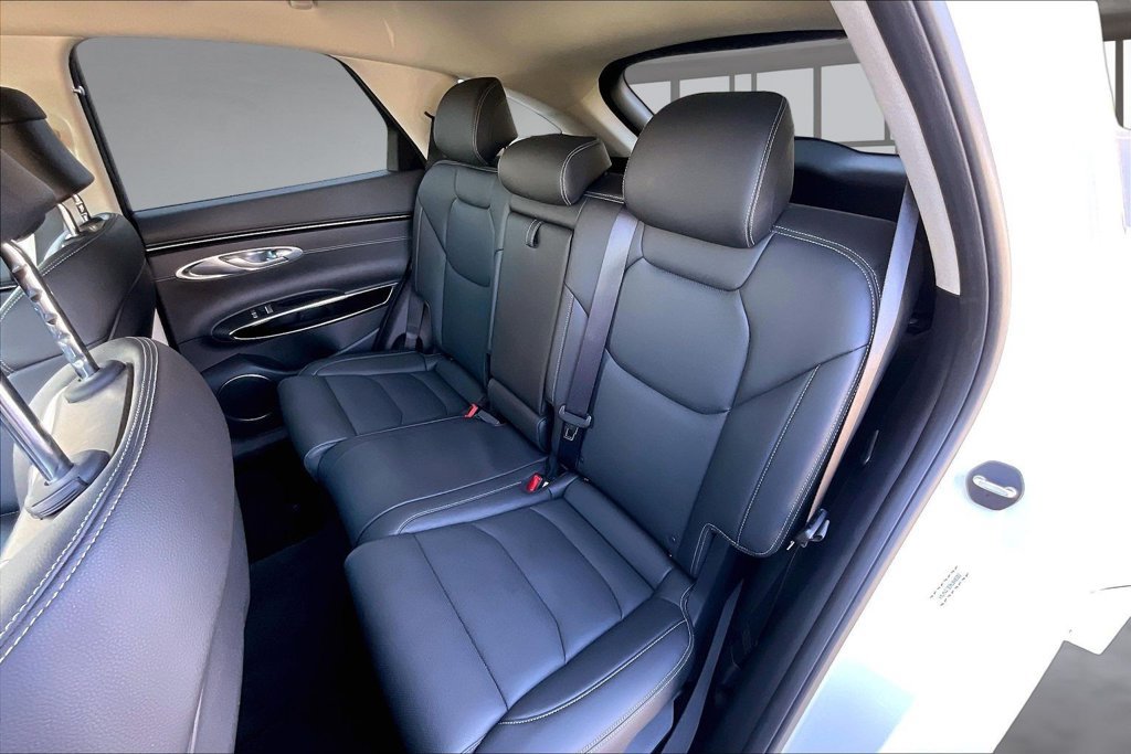 Used 2022 Genesis GV70 2.5T AWD/4WD image 23