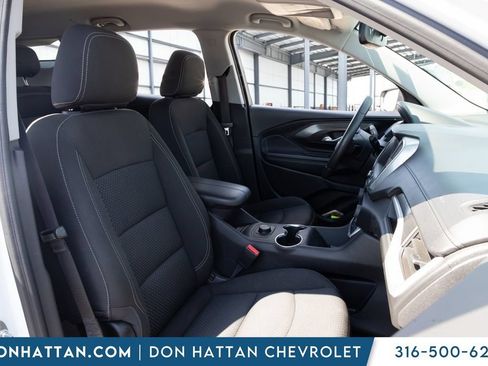 Used 2024 GMC Terrain SLE FWD image 20