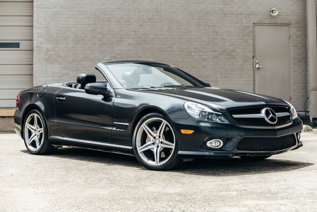 Used 2011 Mercedes-Benz SL 550 image 36