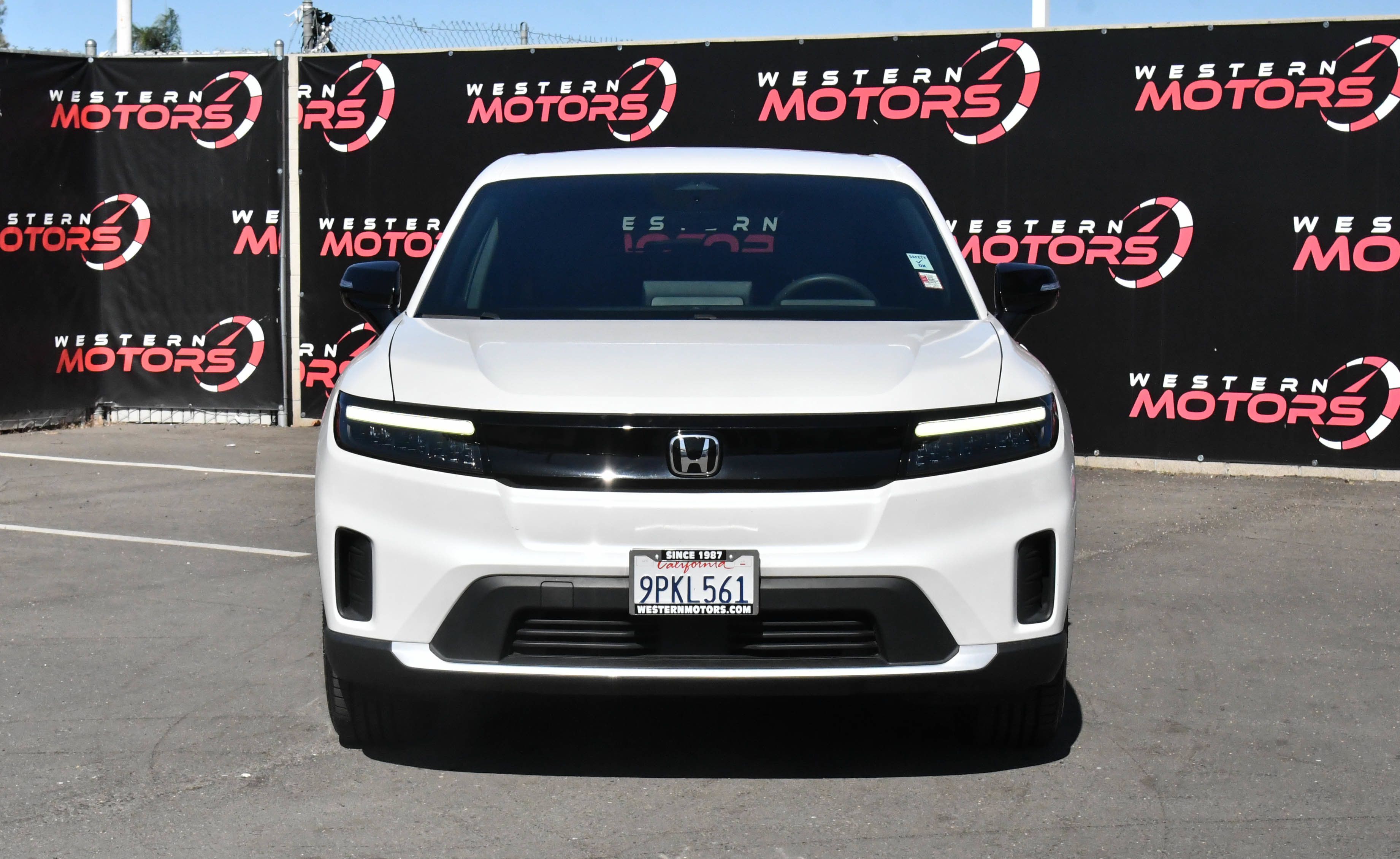 Used 2024 Honda Prologue EX image 2