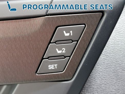 Used 2025 Toyota Tundra TRD Pro AWD/4WD image 33
