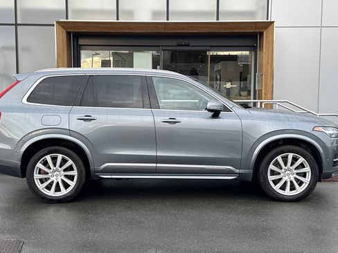 Used 2017 Volvo XC90 T6 Inscription w/ Vision Package image 8