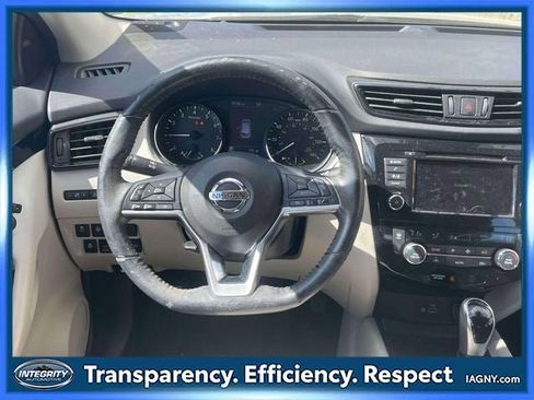 Used 2020 Nissan Rogue Sport SV w/ All-Weather Package AWD/4WD image 14