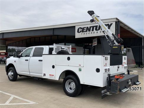 Used 2024 RAM 3500 Tradesman AWD/4WD image 13