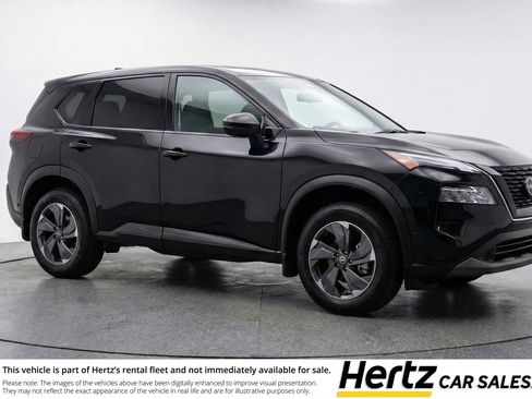 Used 2025 Nissan Rogue SV image 1