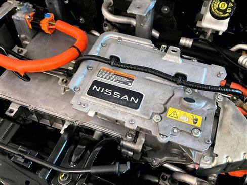 Certified 2024 Nissan Ariya FWD image 30