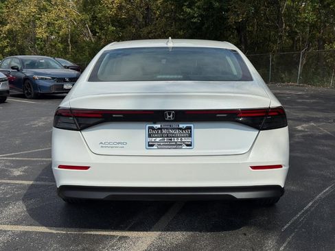 Used 2023 Honda Accord EX image 5