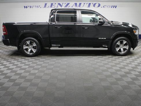 Used 2019 RAM 1500 Laramie AWD/4WD image 2
