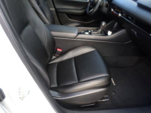 Used 2021 MAZDA MAZDA3 AWD 2.5 Turbo Hatchback image 2