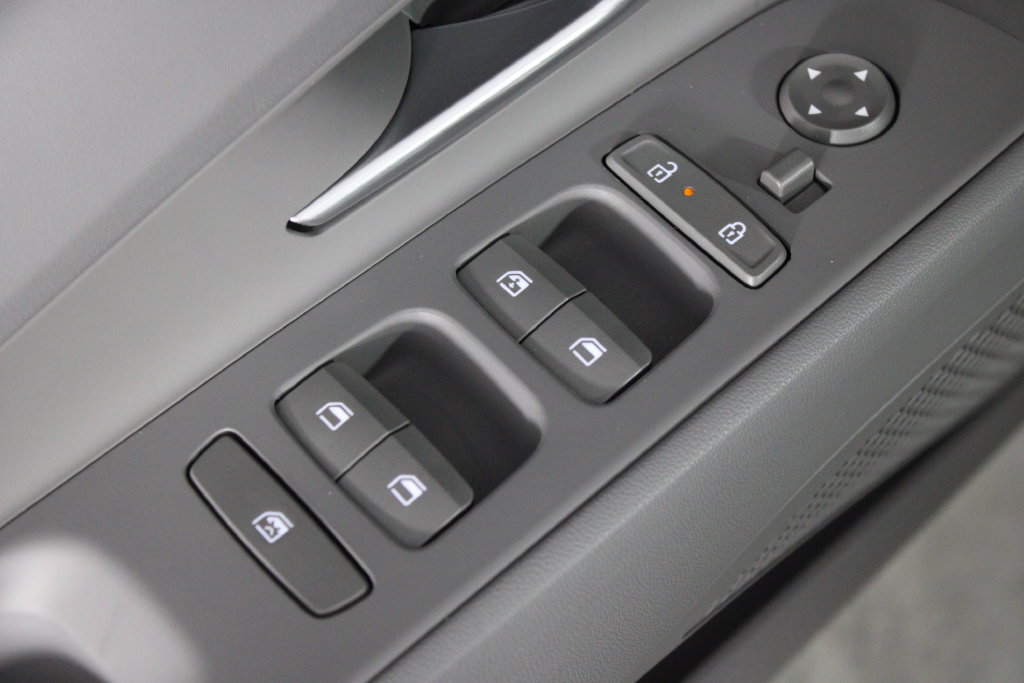 Certified 2026 Hyundai Elantra SEL Sport Premium FWD image 24