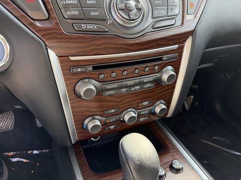 Used 2017 Nissan Pathfinder Platinum w/ Midnight Edition Package image 15