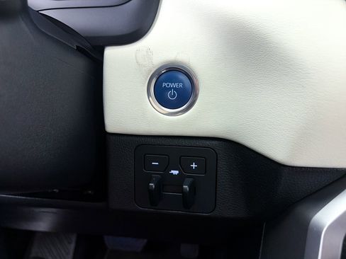 Used 2023 Toyota Tundra Capstone image 30