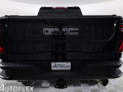 Used 2024 GMC Sierra 2500 Denali Ultimate image 6