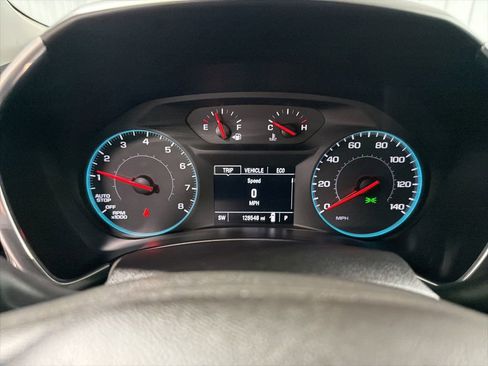 Used 2018 Chevrolet Equinox LT image 25