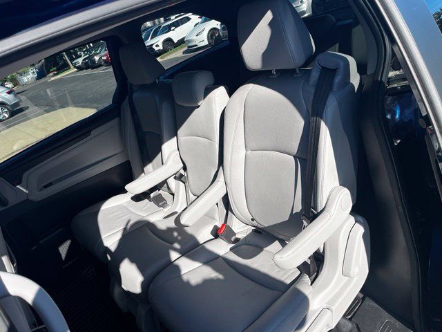 Used 2020 Honda Odyssey EX-L image 12
