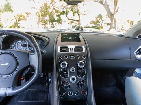 Used 2014 Aston Martin Vanquish Coupe RWD image 29