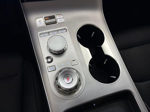 New 2026 Genesis GV70 2.5T Select AWD/4WD image 22