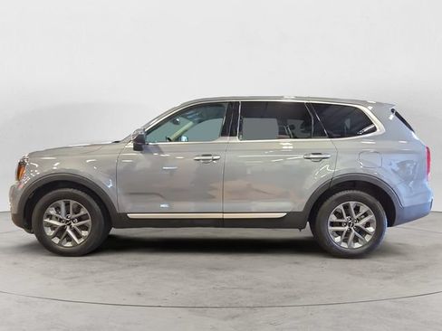 Used 2024 Kia Telluride LX AWD/4WD image 8