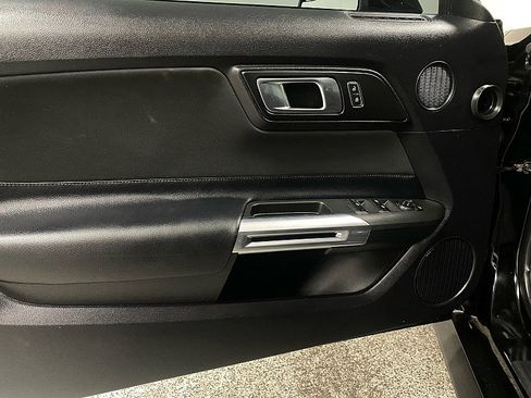 Used 2019 Ford Mustang Convertible w/ Equipment Group 101A image 9