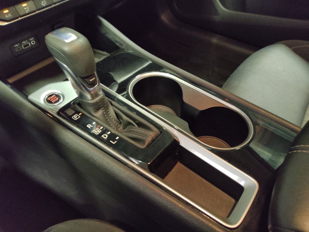 Used 2024 Nissan Altima 2.5 SV FWD image 26