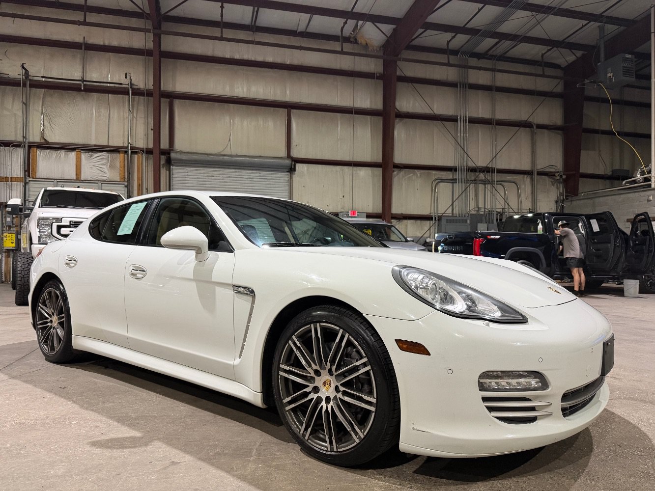 Used 2013 Porsche Panamera 4 image 1