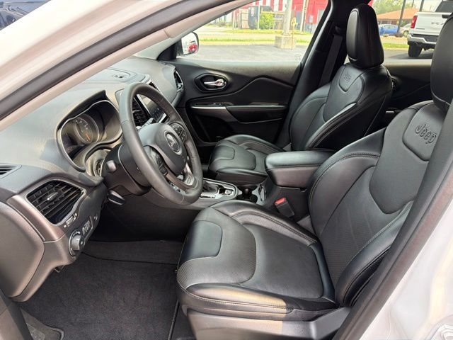 Used 2022 Jeep Cherokee Limited AWD/4WD image 14