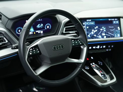 Used 2023 Audi Q4 e-tron Premium Plus w/ Premium Plus RWD image 7