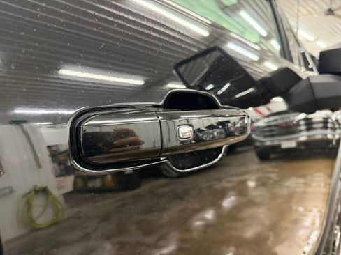 Used 2025 GMC Sierra 2500 AT4 AWD/4WD image 30