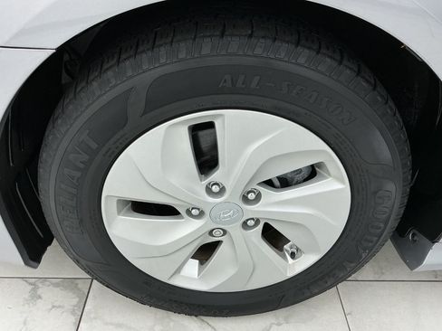 Used 2015 Hyundai Sonata Hybrid FWD image 41