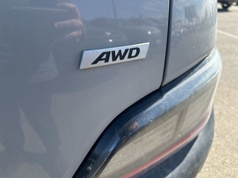 Used 2023 Hyundai Kona SEL image 5