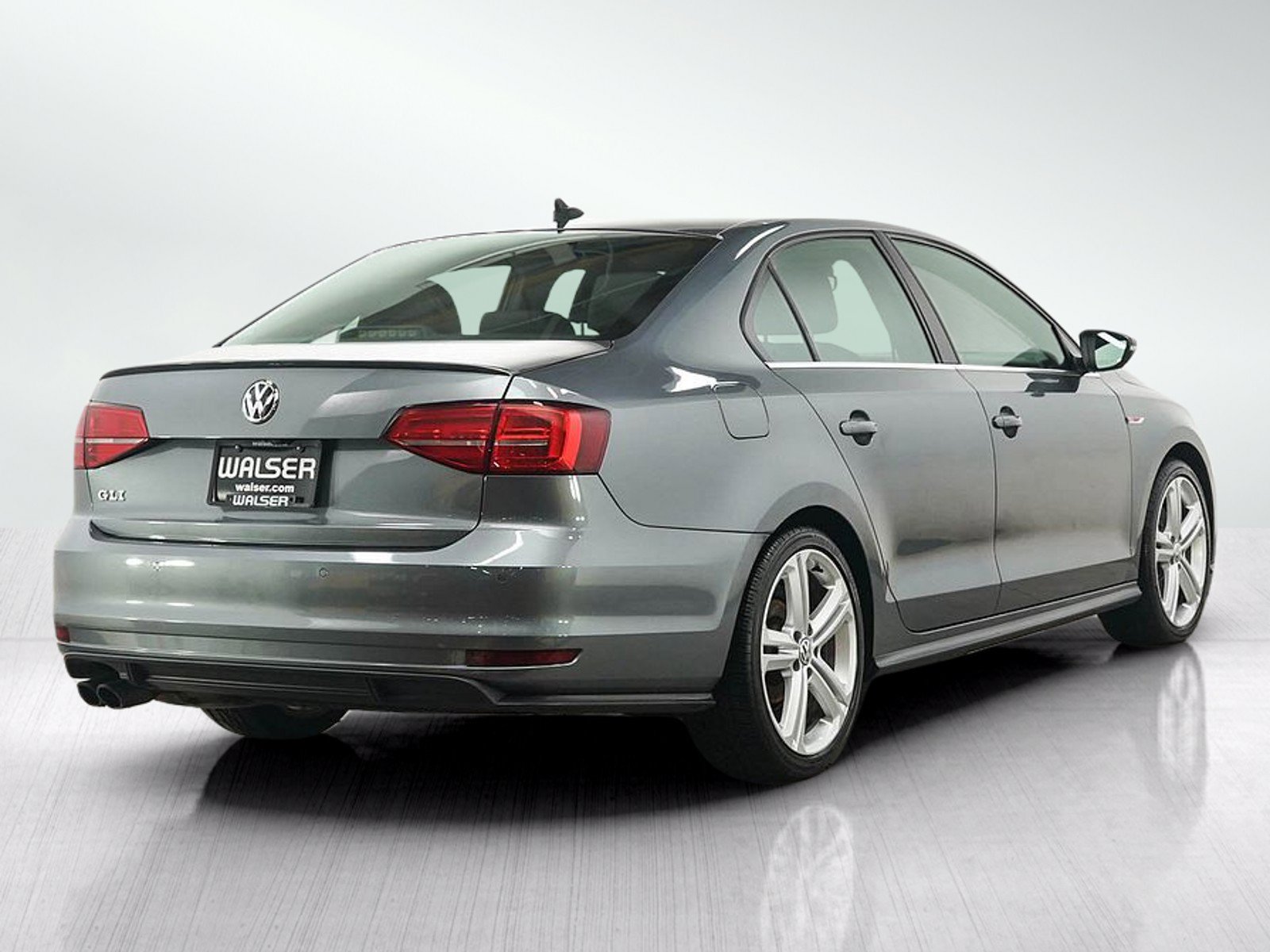 Used 2017 Volkswagen Jetta GLI FWD image 5