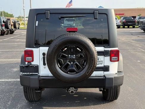 Used 2015 Jeep Wrangler Unlimited Sport AWD/4WD image 4