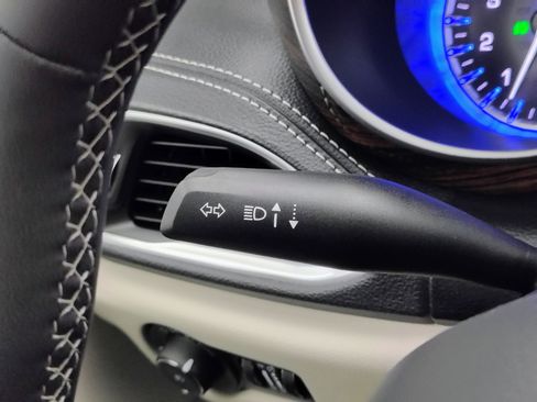 Used 2024 Chrysler Pacifica Limited w/ Trailer Tow Group image 43