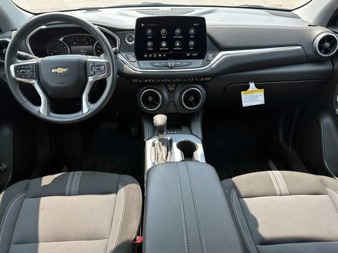 Certified 2024 Chevrolet Blazer LT w/ Convenience Package AWD/4WD image 13