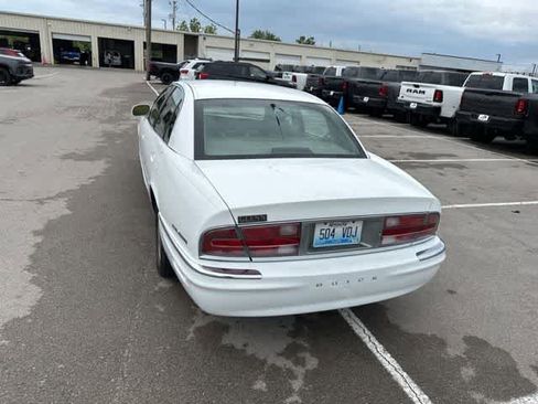 Used 1998 Buick Park Avenue FWD image 16