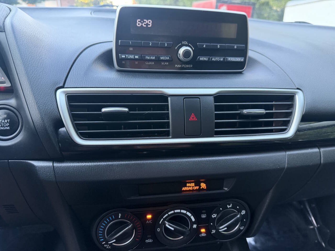 Used 2014 MAZDA MAZDA3 i Touring FWD image 16