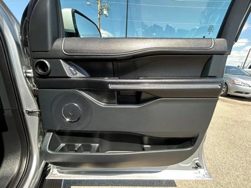 Used 2021 Ford Expedition XLT AWD/4WD image 36