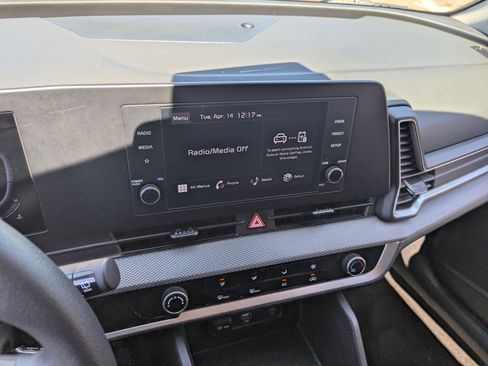 Certified 2024 Kia Sportage LX image 23