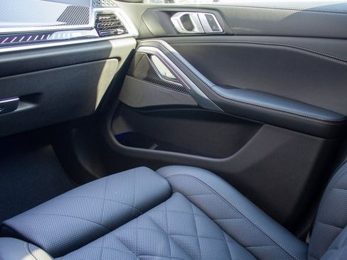 Used 2026 BMW X6 M60i image 20