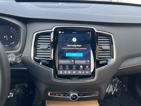 Certified 2025 Volvo XC90 B6 Ultra image 35